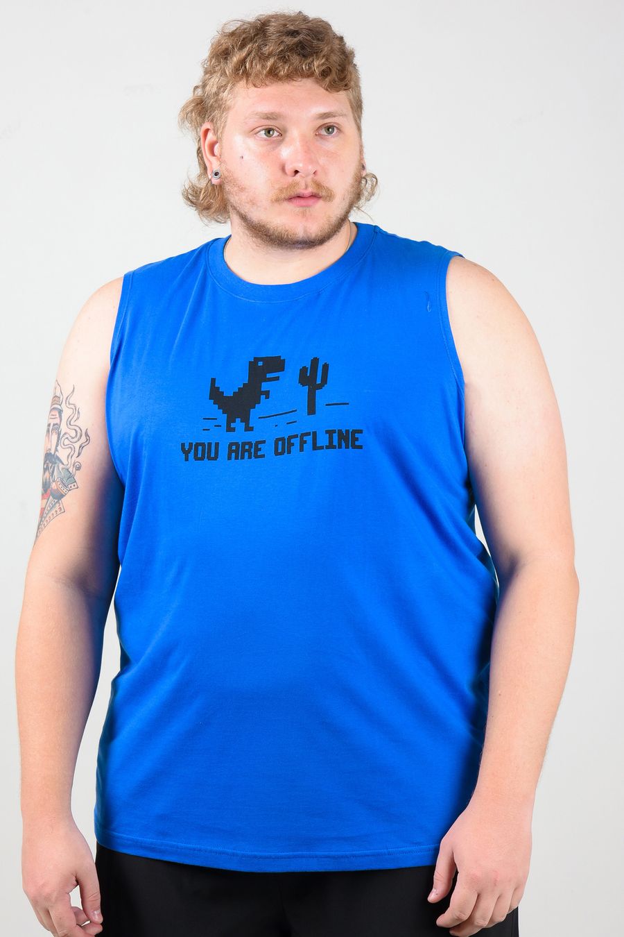 Regata estampa offline plus size azul