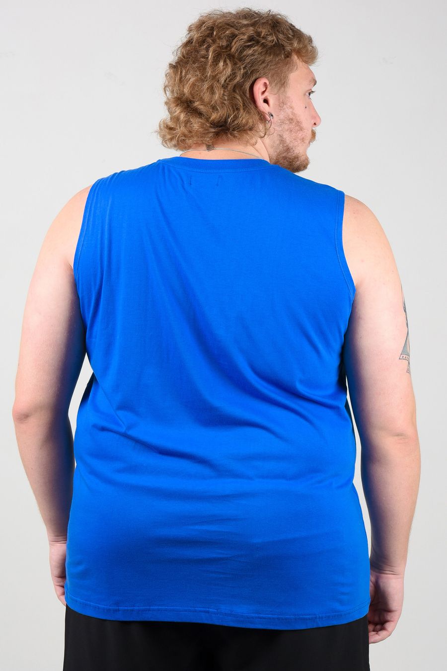 Regata estampa offline plus size azul