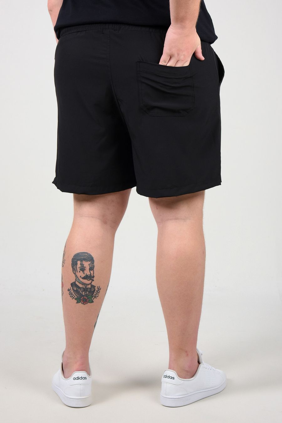 Short tactel com elastano básico plus size preto