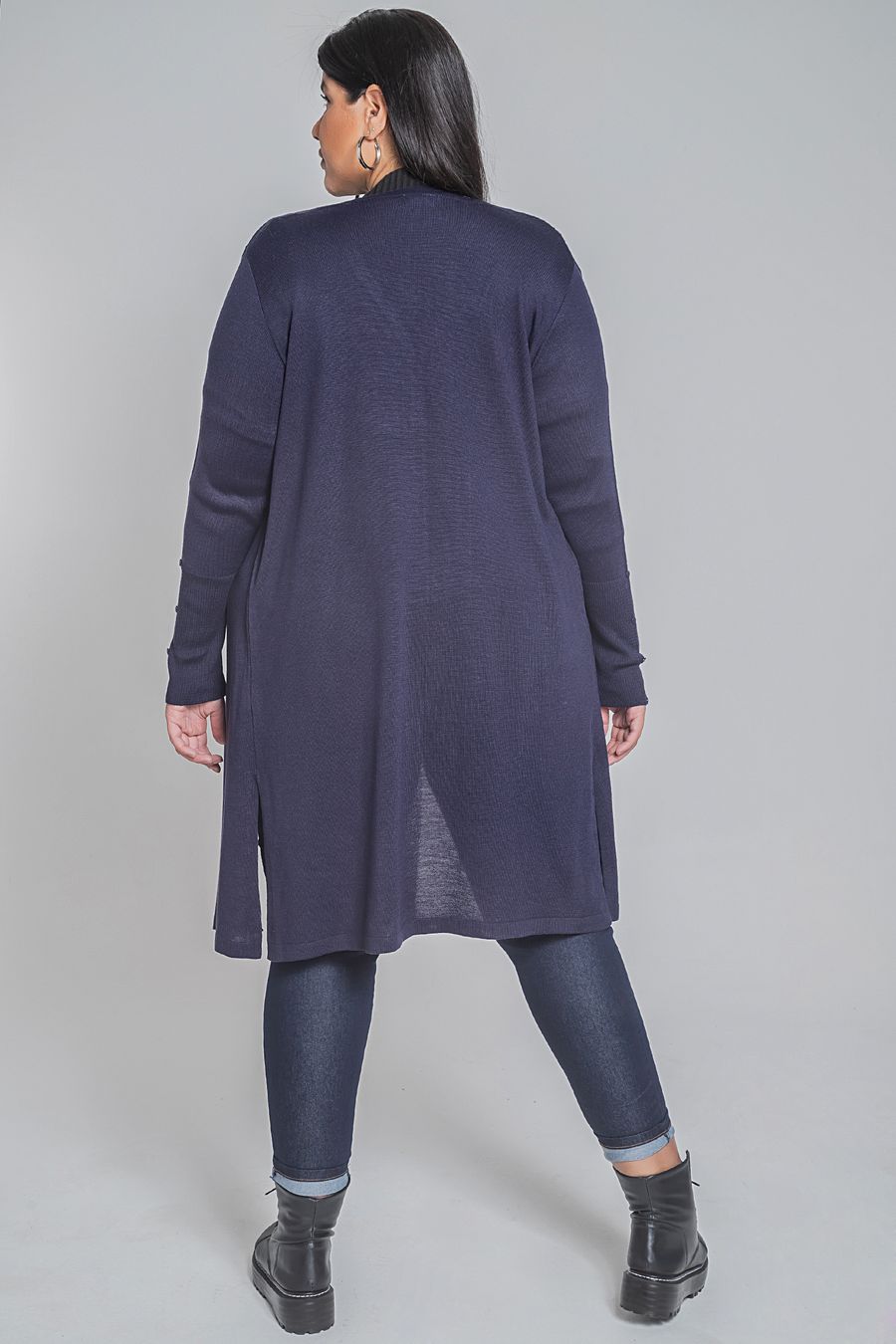 Cardigan trico alongado plus size azul marinho
