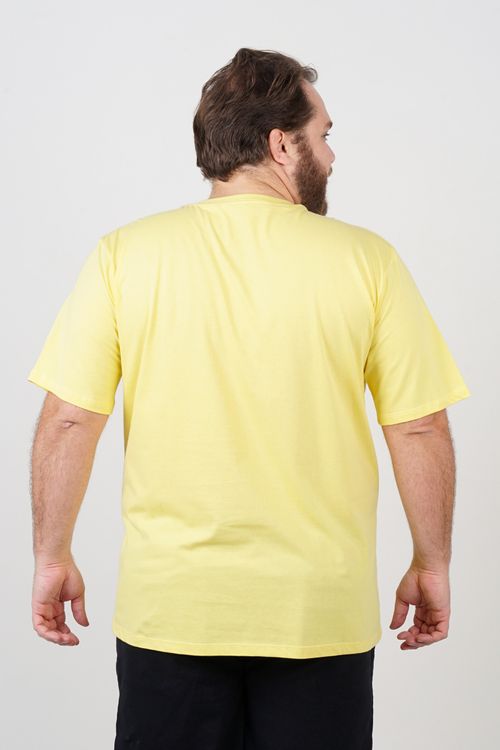 Camiseta com estampa nature plus size amarelo