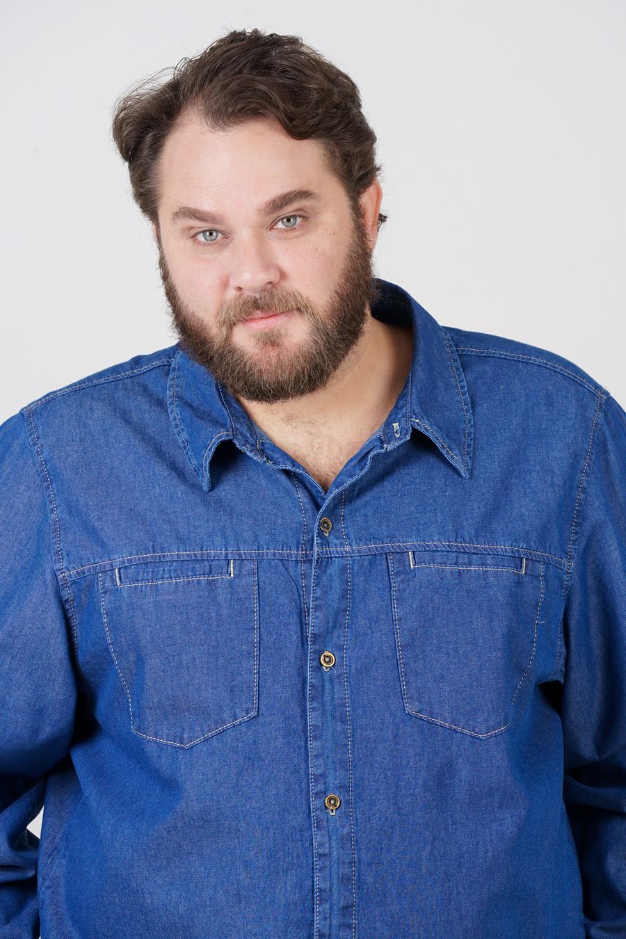 Camisa jeans manga longa plus size azul