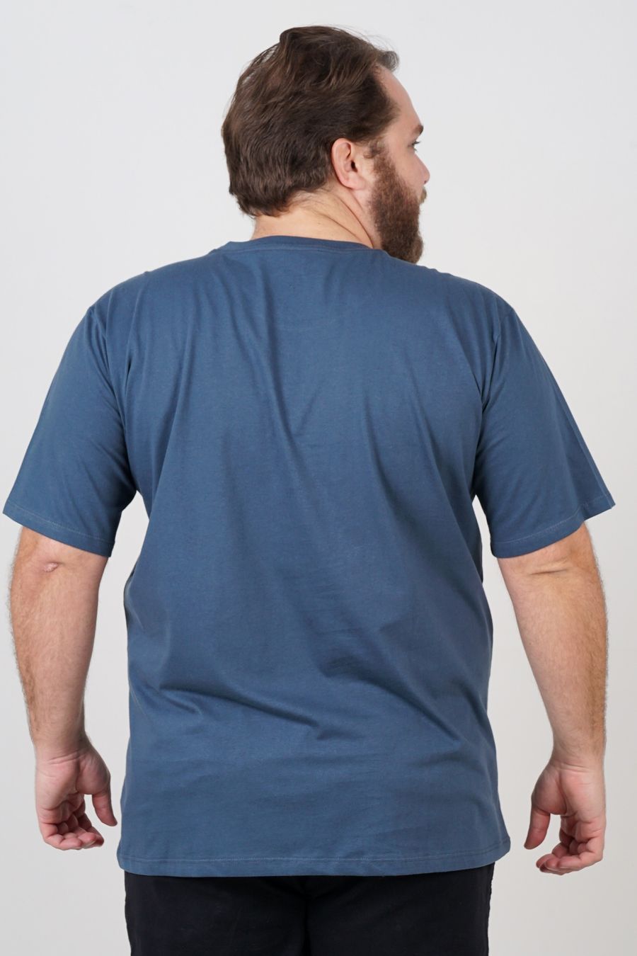 Camiseta com estampa nature plus size cinza chumbo