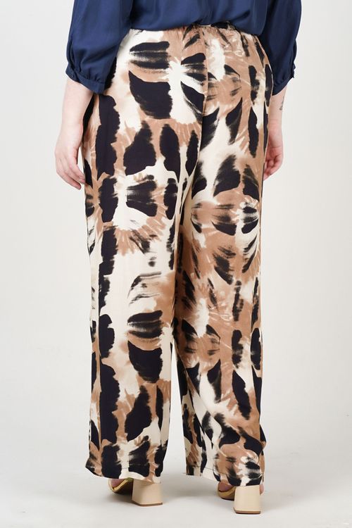 Calça pantalona de viscose estampada plus size bege