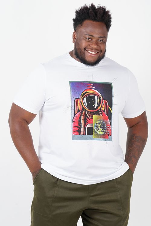 Camiseta estampada espaço plus size branco