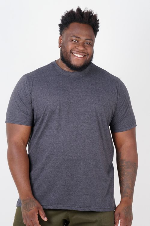 Camiseta com abertura lateral e malha eco plus size cinza