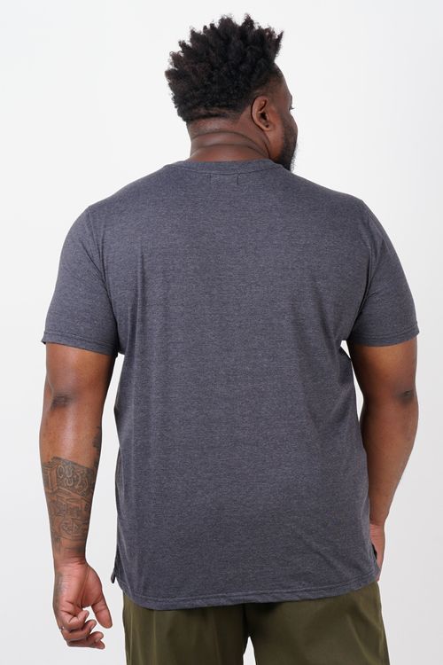 Camiseta com abertura lateral e malha eco plus size cinza