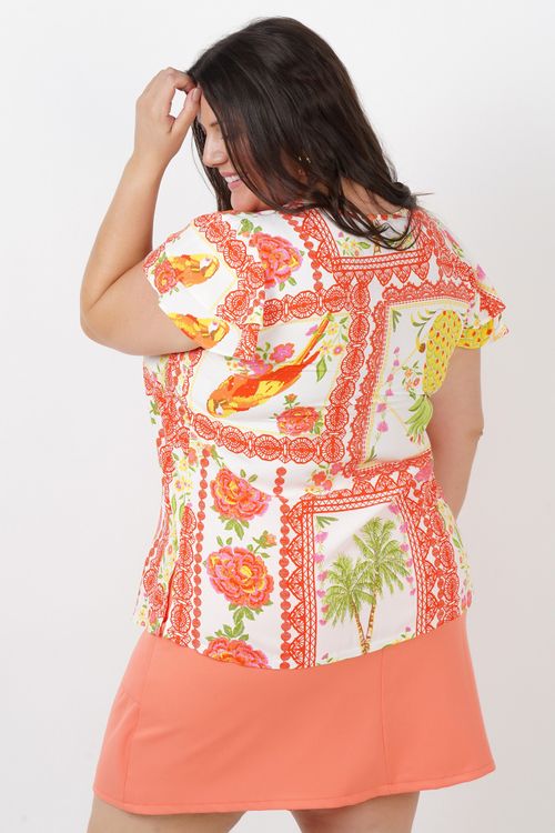 Blusa de viscose estampada com babado na manga plus size bege