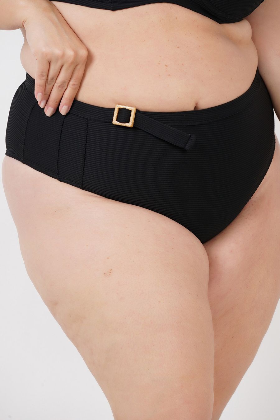 Calcinha biquíni malha texturizada plus size preto