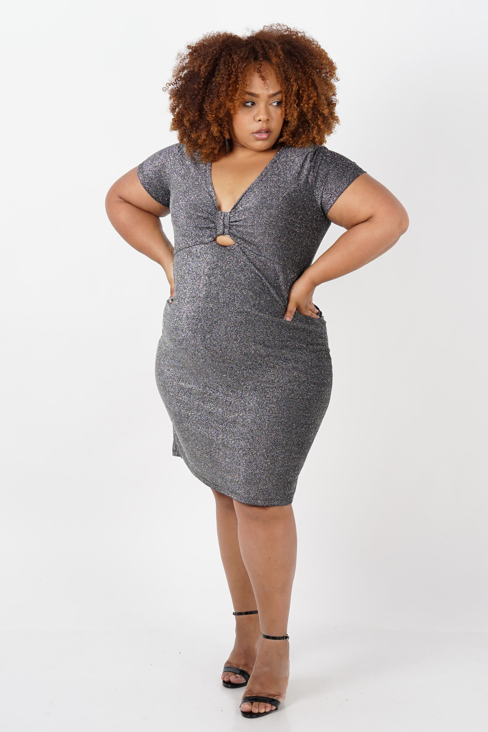 Vestido Curto Metalizado Plus Size Preto Kauê Plus Size Kauê Plus Size