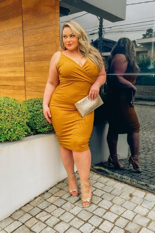 Vestido Glow Plus Size