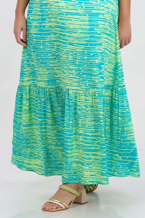 Saia midi de viscose estampada  plus size verde
