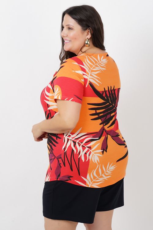 Blusa de viscolycra estampada com torção no decote plus size laranja