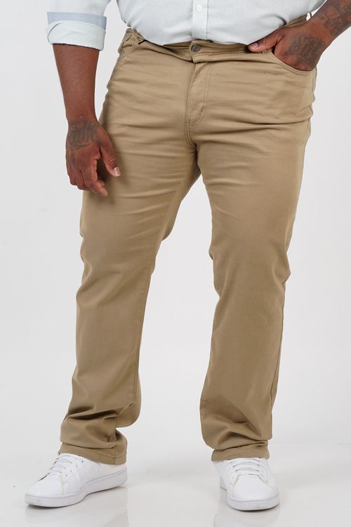 Calça sarja reta confort plus size kaki