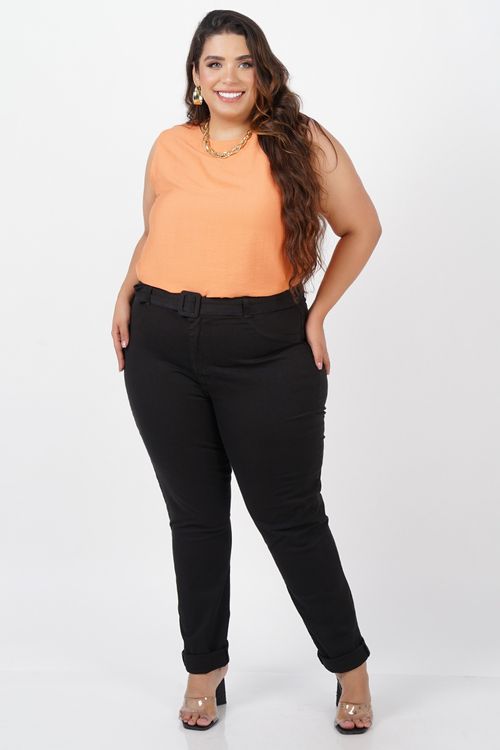 Calça skinny de sarja com fivela forrada plus size preto