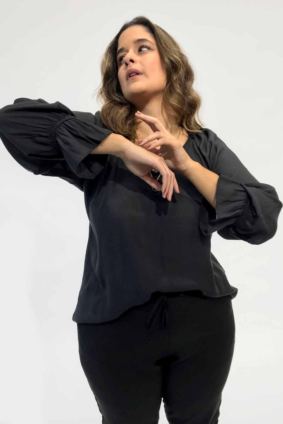 Blusa manga longa plus size preto