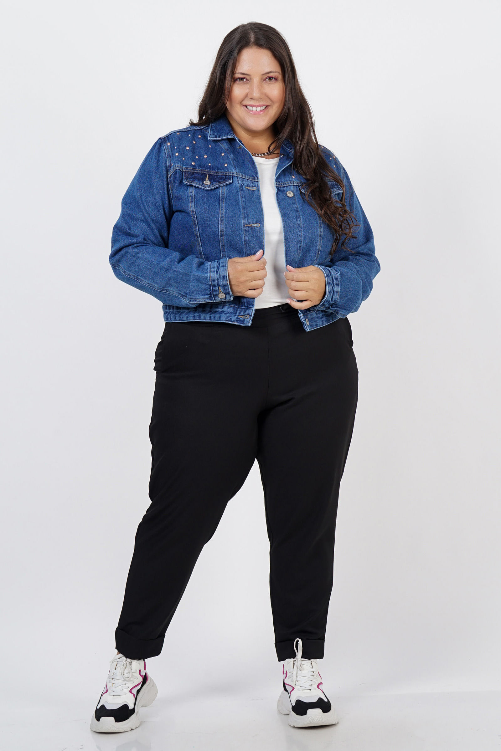 Jaqueta-jeans-com-tachas-plus-size_0102_2