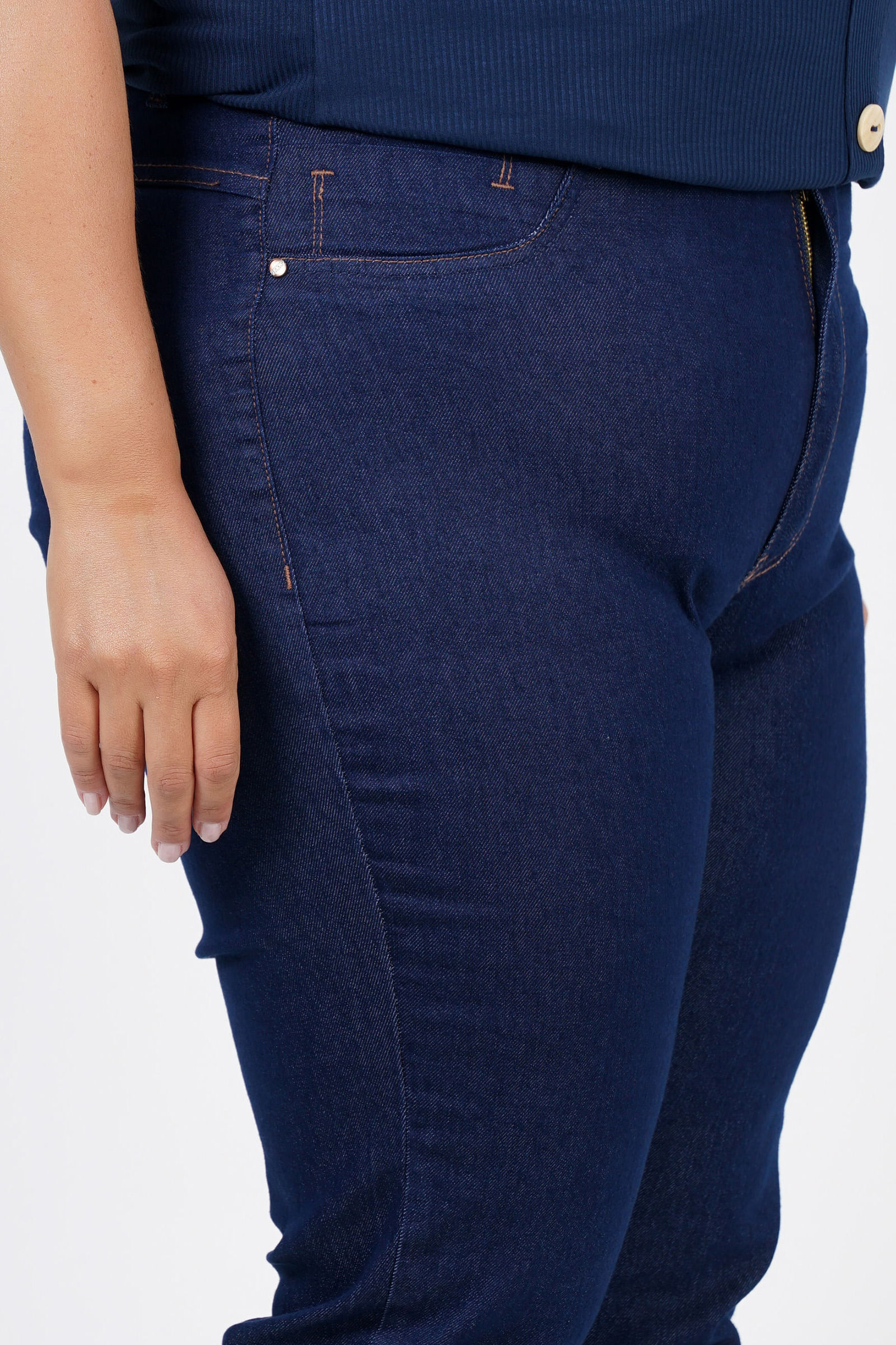 Calca-skinny-jeans-barra-larga-plus-size_0102_4