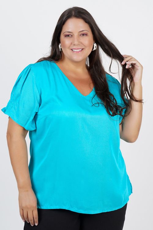 Blusa de viscose com franzido na manga plus size verde