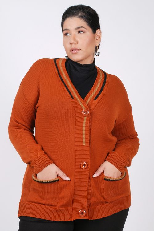 Casaco detalhe em listras plus size caramelo