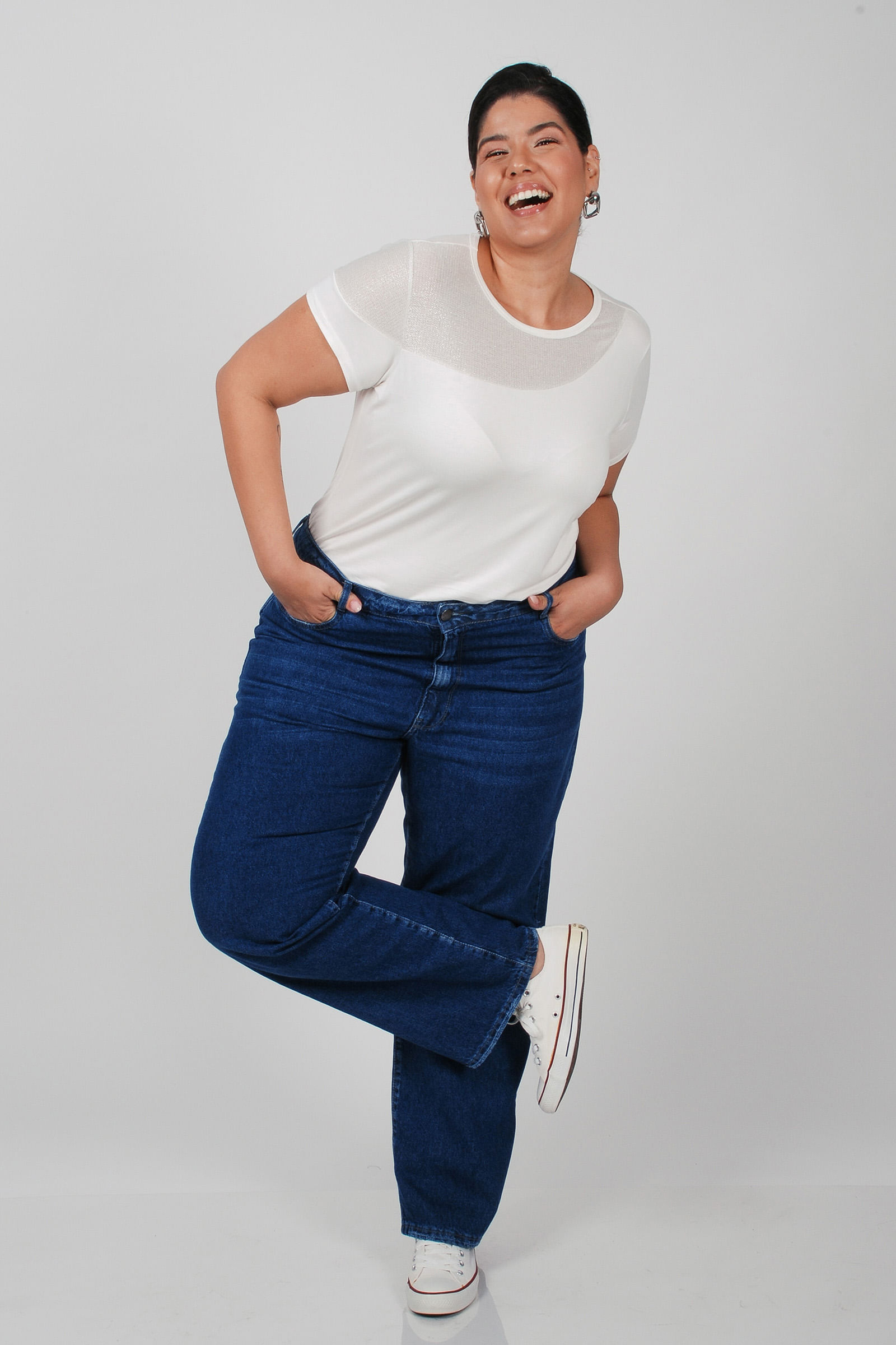 Calca-feminina-reta-jeans-plus-size