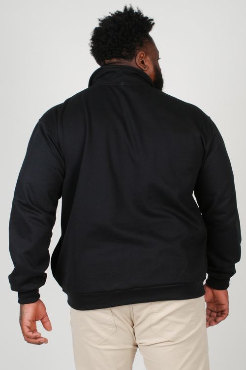 Blusão de moletom com meio zíper plus size. preto