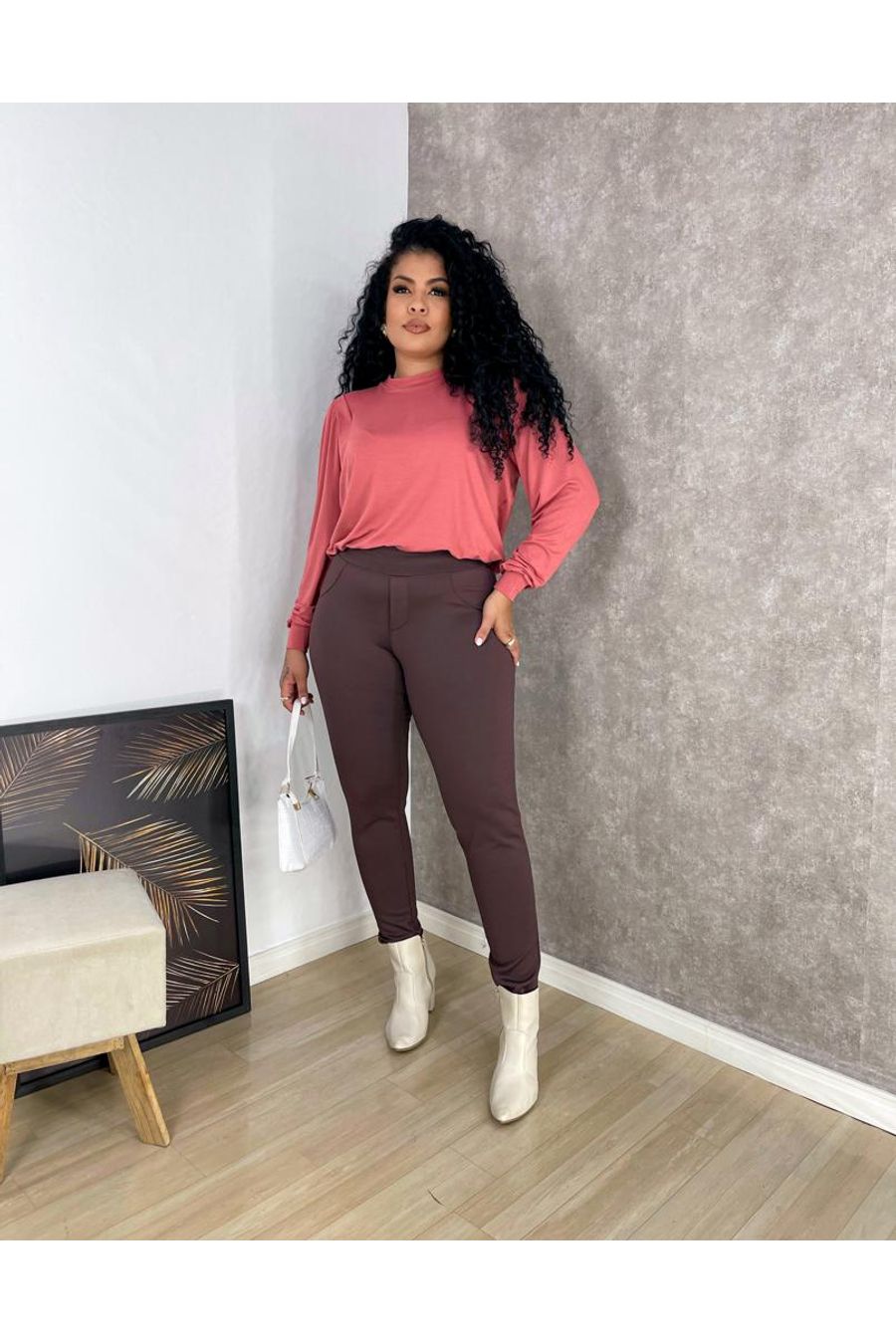 Calça Montaria Zíper Marrom Plus Size