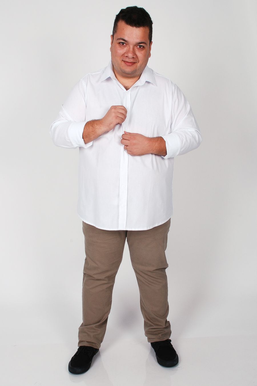 Camisa manga longa lisa plus size branco