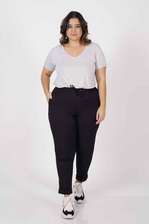 T-shirt básica decote v plus size cinza