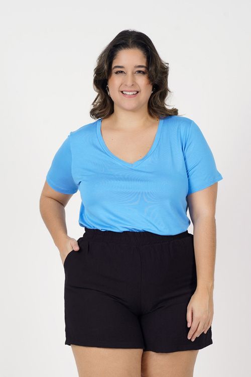 T-shirt básica decote v plus size azul