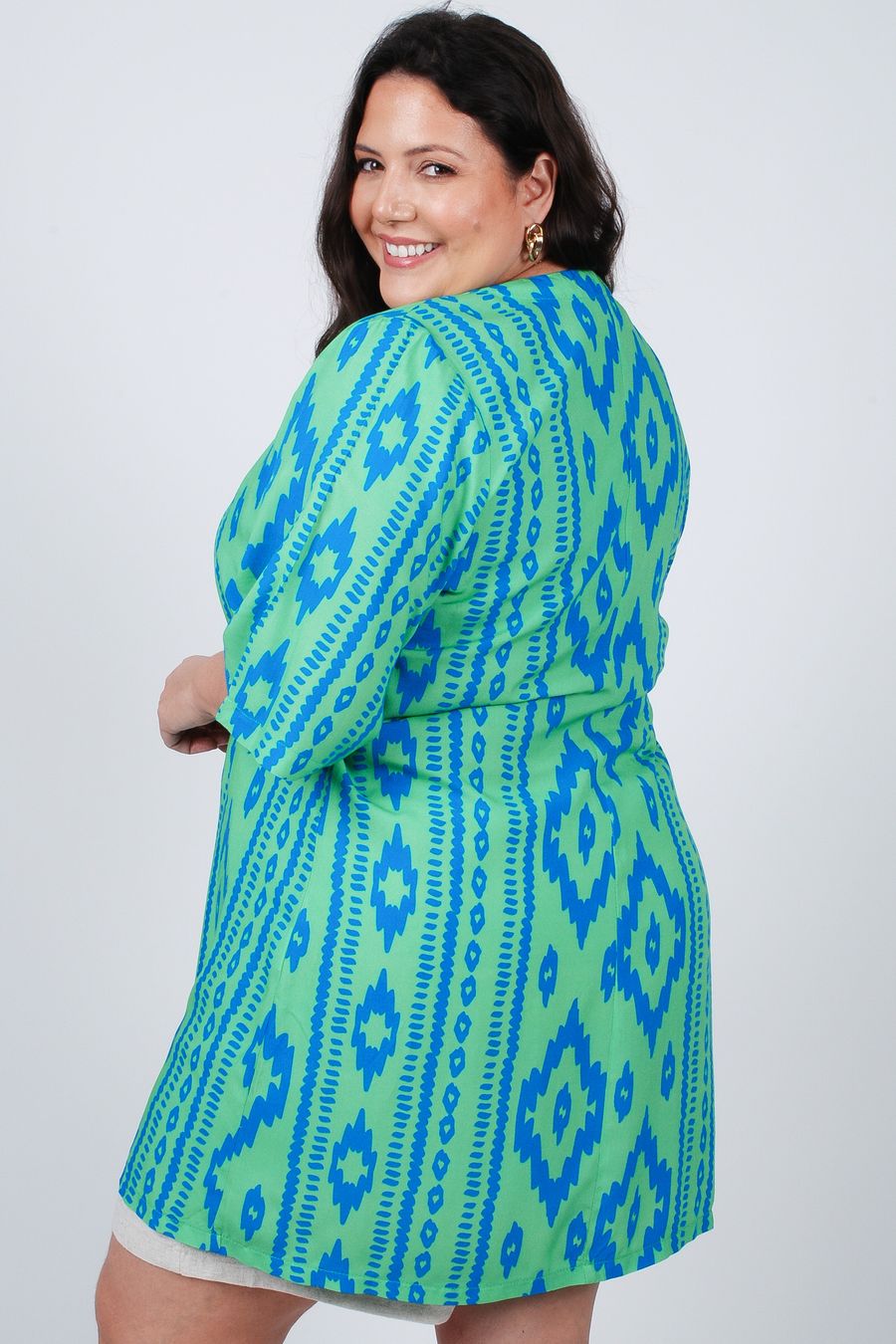Kimono de viscose estampada plus size verde