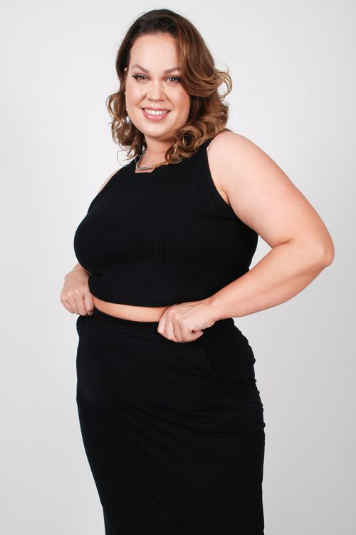 Cropped canelado plus size preto