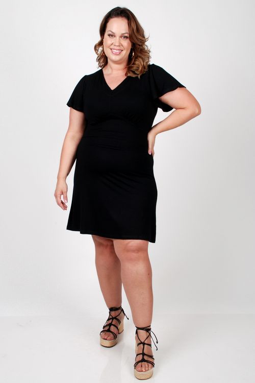 Vestido preto em malha plus size preto