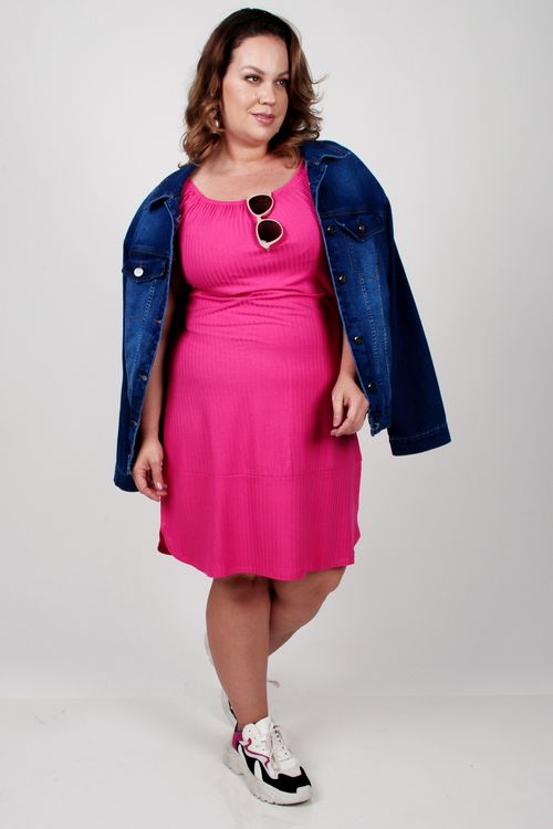 Vestido curto liso canelado plus size rosa