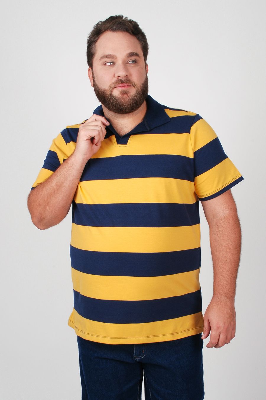 Camiseta polo  listrada plus size azul marinho