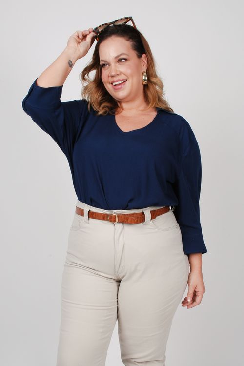 blusa de viscose com gola plus size azul marinho