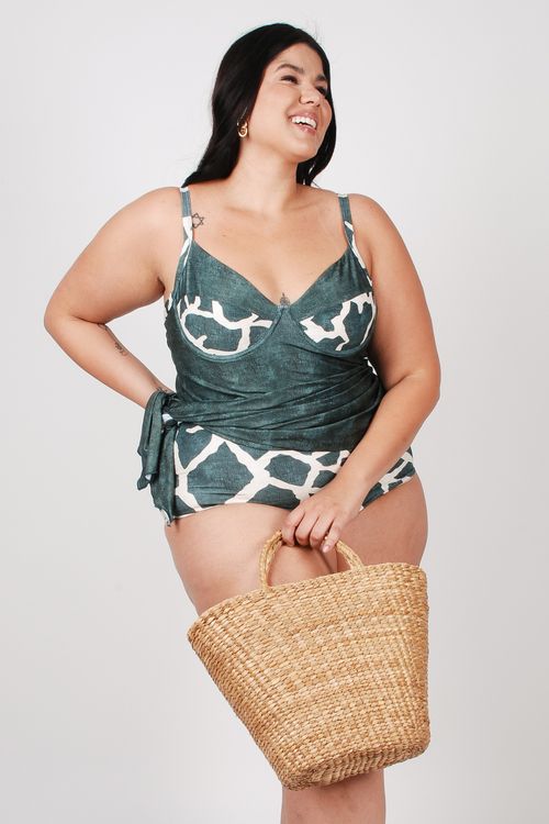 Maio com saida de praia plus size verde
