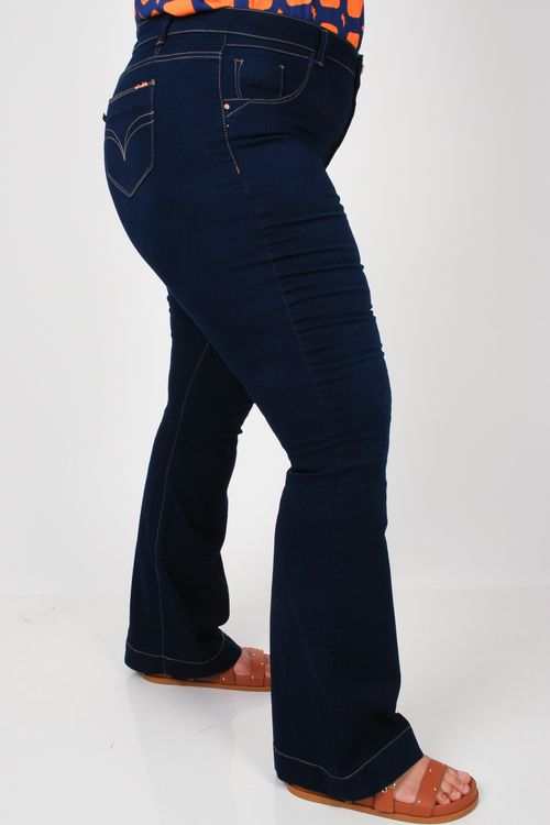 Calça flare com barra larga jeans plus size jeans blue