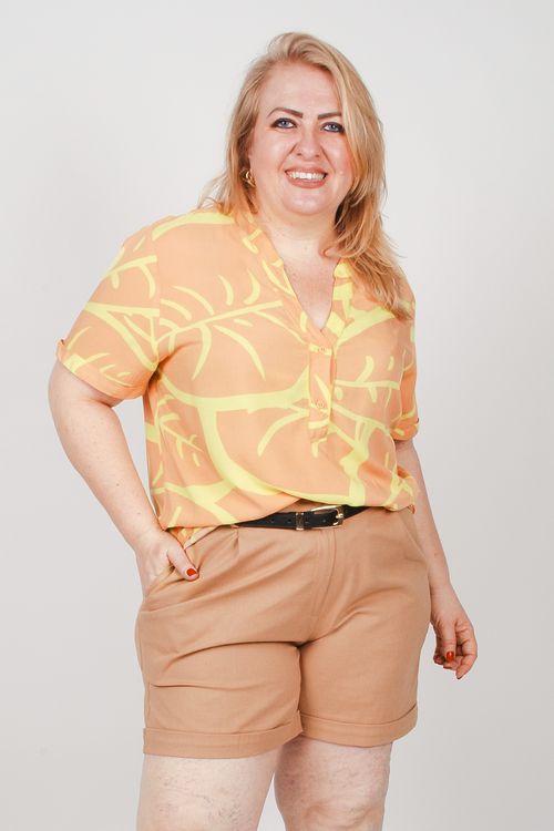 Blusa em viscose estampada plus size laranja