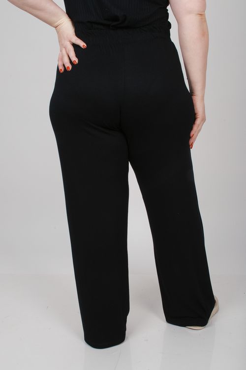 Calça pantalona em malha plus size preto