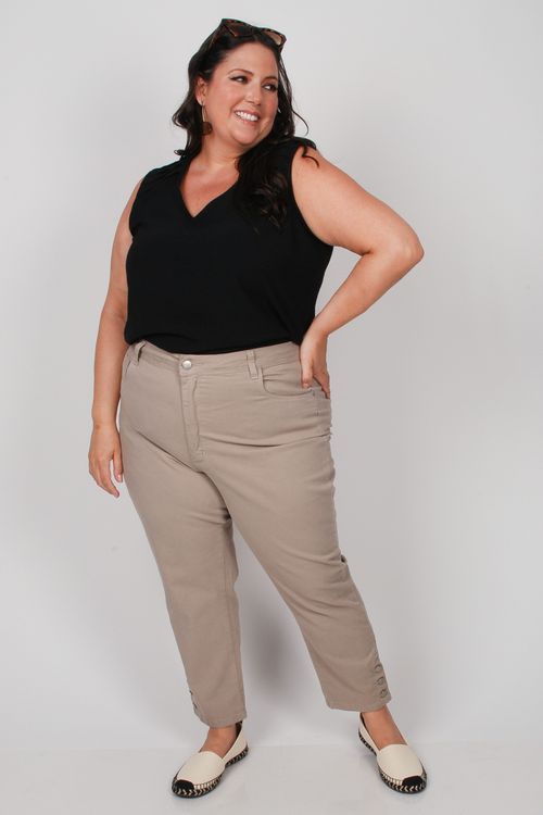 Regata com detalhe na alça plus size preto