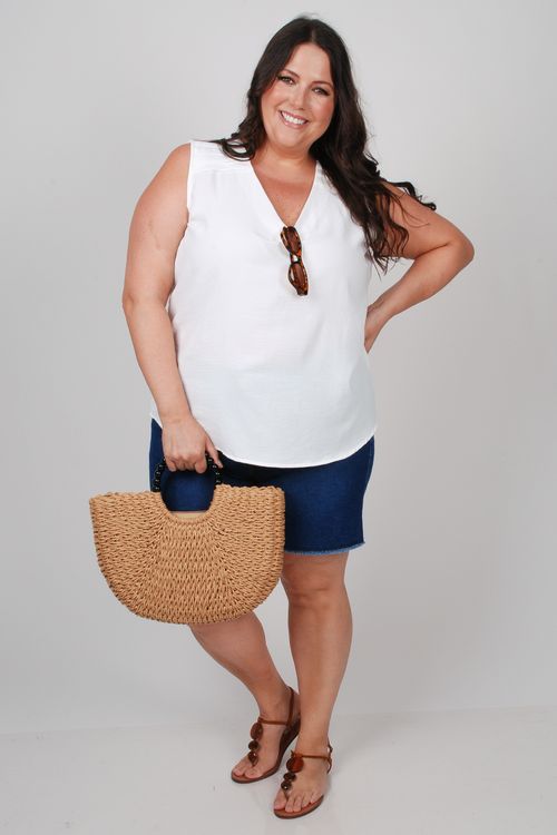 Regata com detalhe na alça plus size branco