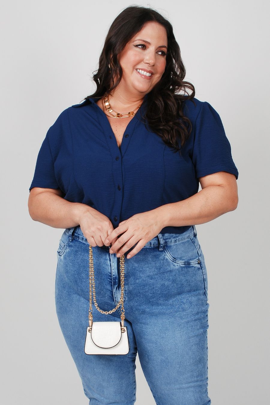 Camisa lisa manga curta plus size azul marinho
