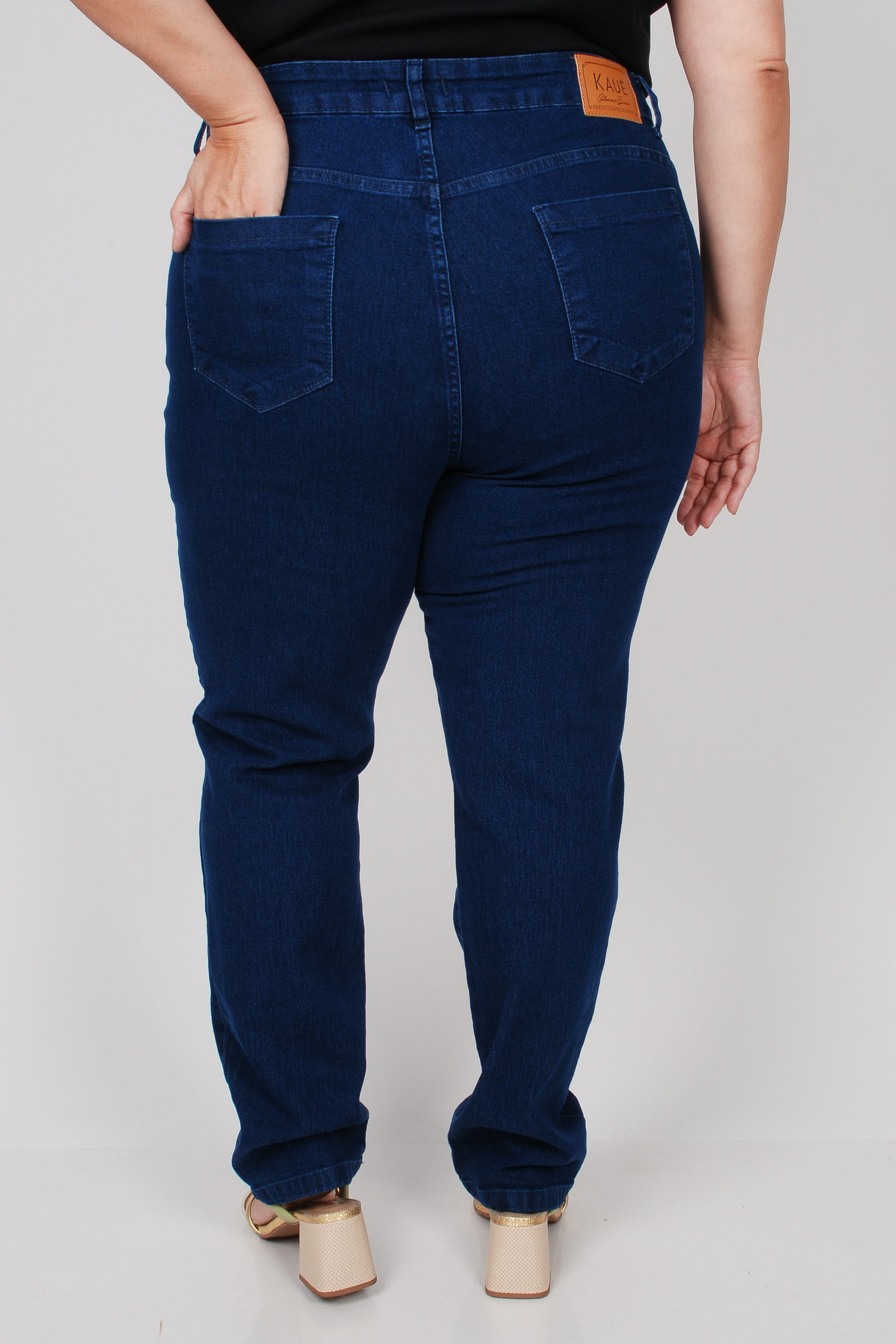 Calca-reta-jeans-feminina-plus-size_0102_4