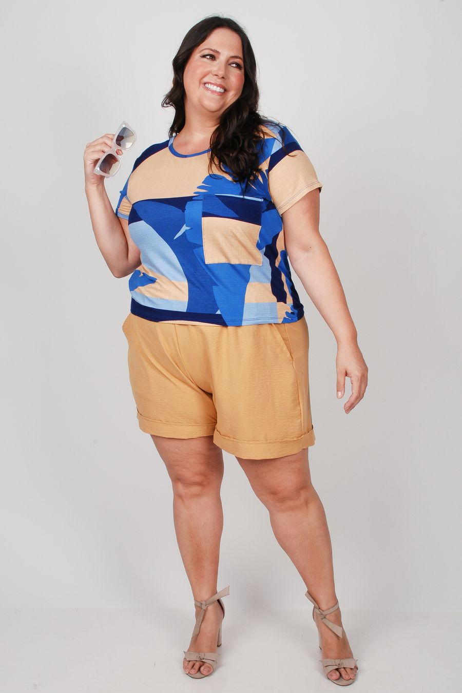 Blusa cropped estampada plus size azul