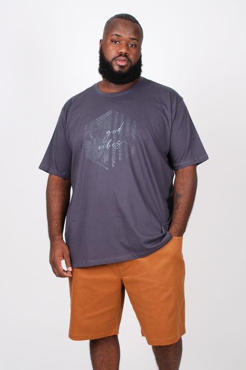 Camiseta com estampa 'good vibes' plus size cinza chumbo