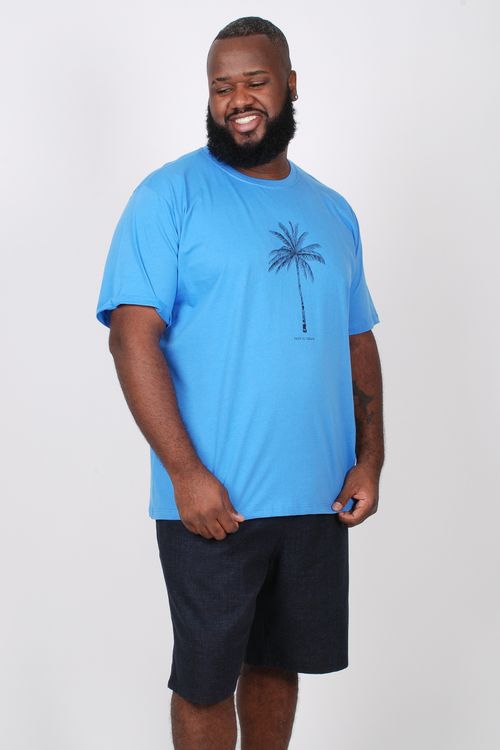 Camiseta com estampa 'coqueiro' plus size azul