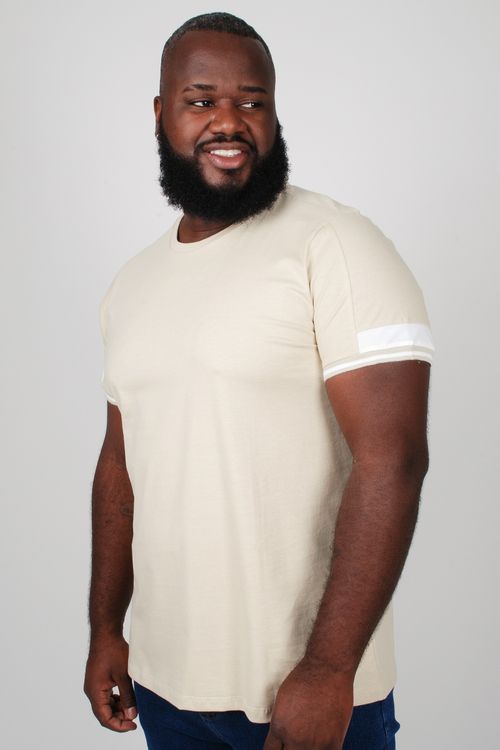 Camiseta com retilinea no punho plus size bege
