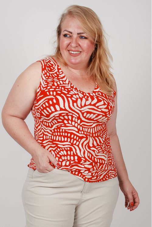 Regata em malha estampada plus size vermelho