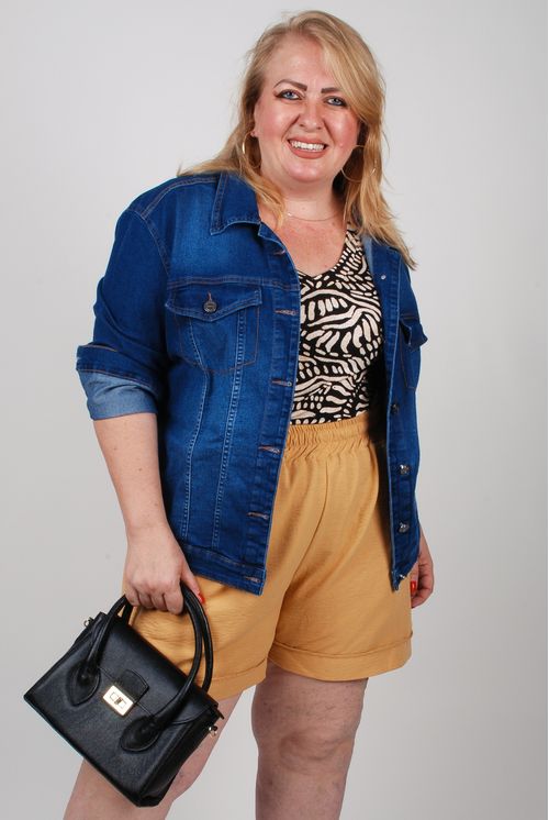 Regata em malha estampada plus size preto